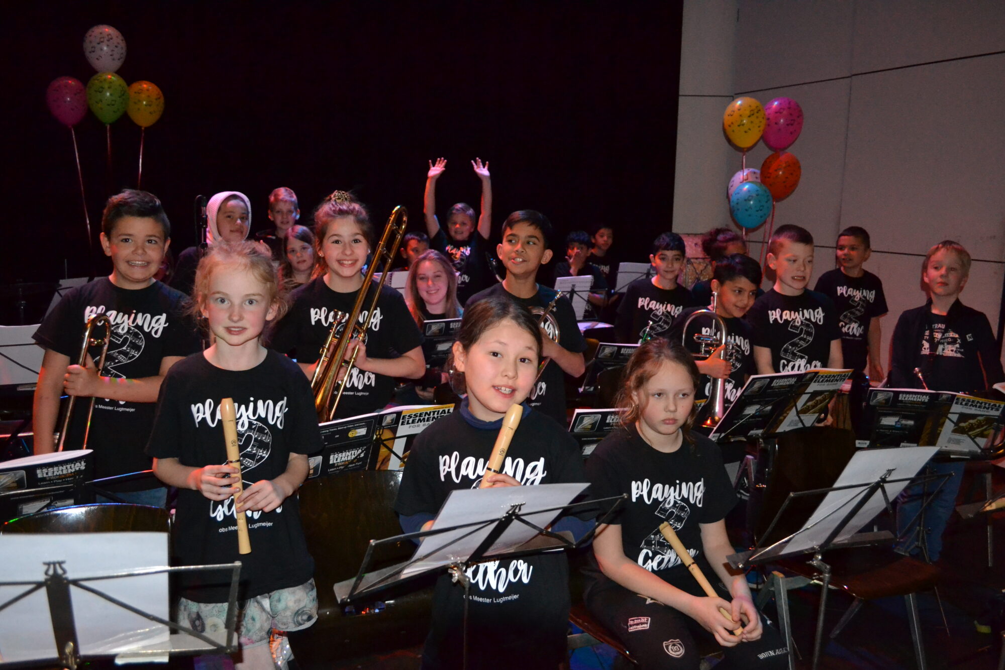 Uniek muzikaal optreden groep 5/6 Meester Lugtmeijer in theaterzaal Gigant